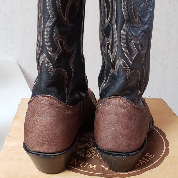 Nucona Women's Boot Size 7C = 9.0 in women's ** - Picture 4 of 9